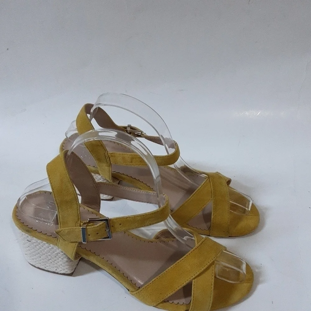 Crown & Ivy ella leather suede upper sandals womens size 8.5us
